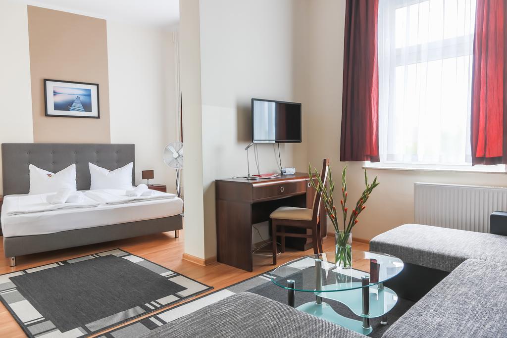 Hotel Frankfurt-oder Bahnhof 3*